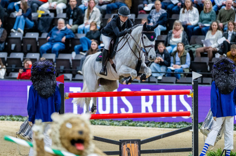 Погляд на перший день змагань на чемпіонаті Європи з конкурсу Longines FEI 2025